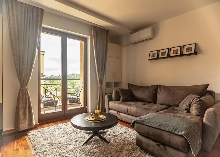 Апартаменты Modena Lux *