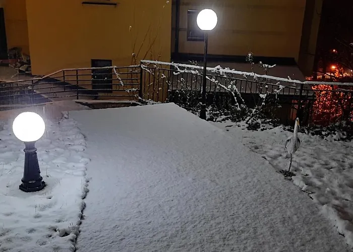 Modena Lux Апартаменты *